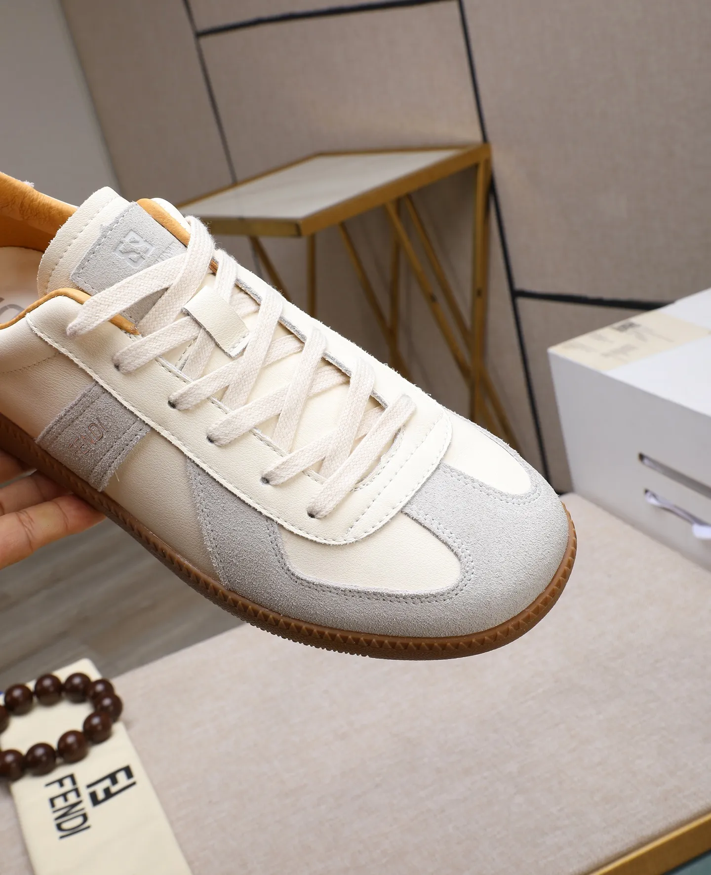 Men's shoes 💰420🕷🕷[FENDI] Fendi fashionable casual men's shoes 🇨🇳Original official website 1:1 model opening, new models are available first 💯Not high-profile but avant-garde, simple About low-key and fashionable, super versatile style 🌿 Made of original cowhide ➕ Pigskin lining 🎋 The version is comfortable on the feet, so rigorous for any small place, and the workmanship is first-class 🍍38-44 Large quantities in stock